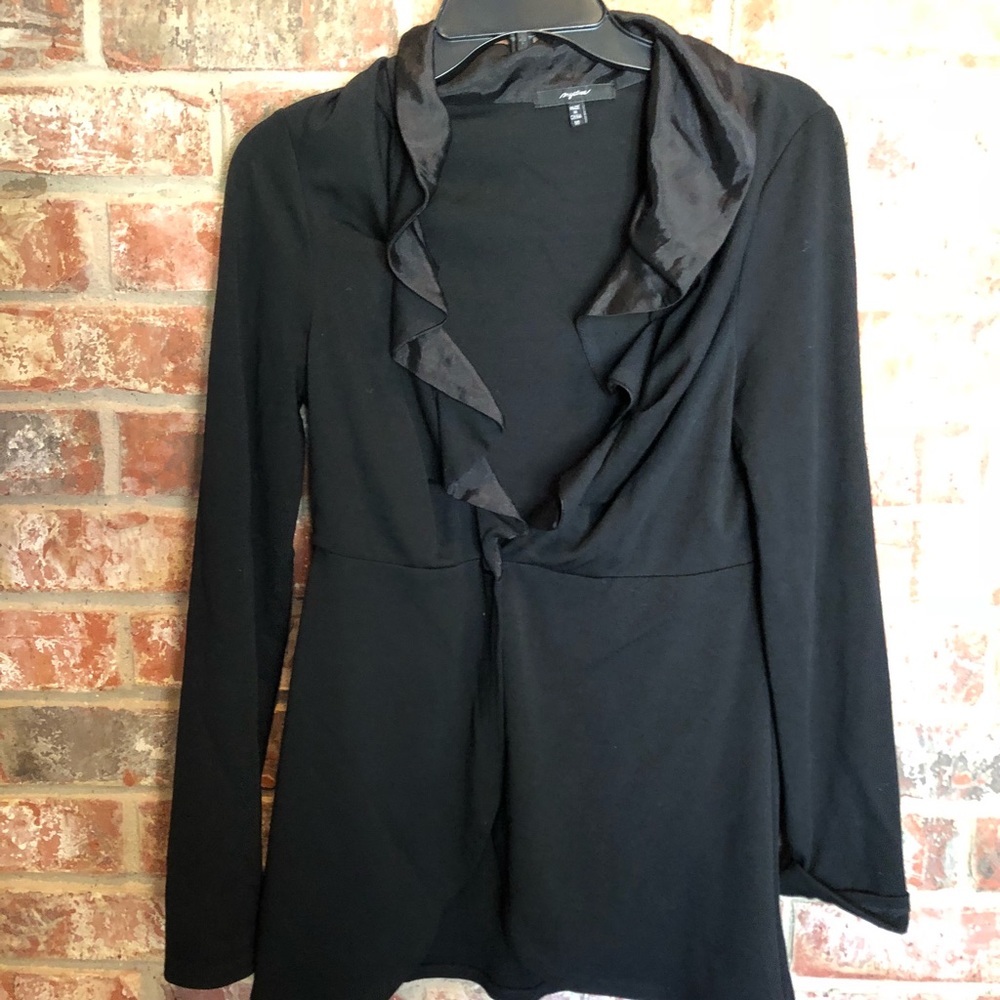 Ruffle blazer